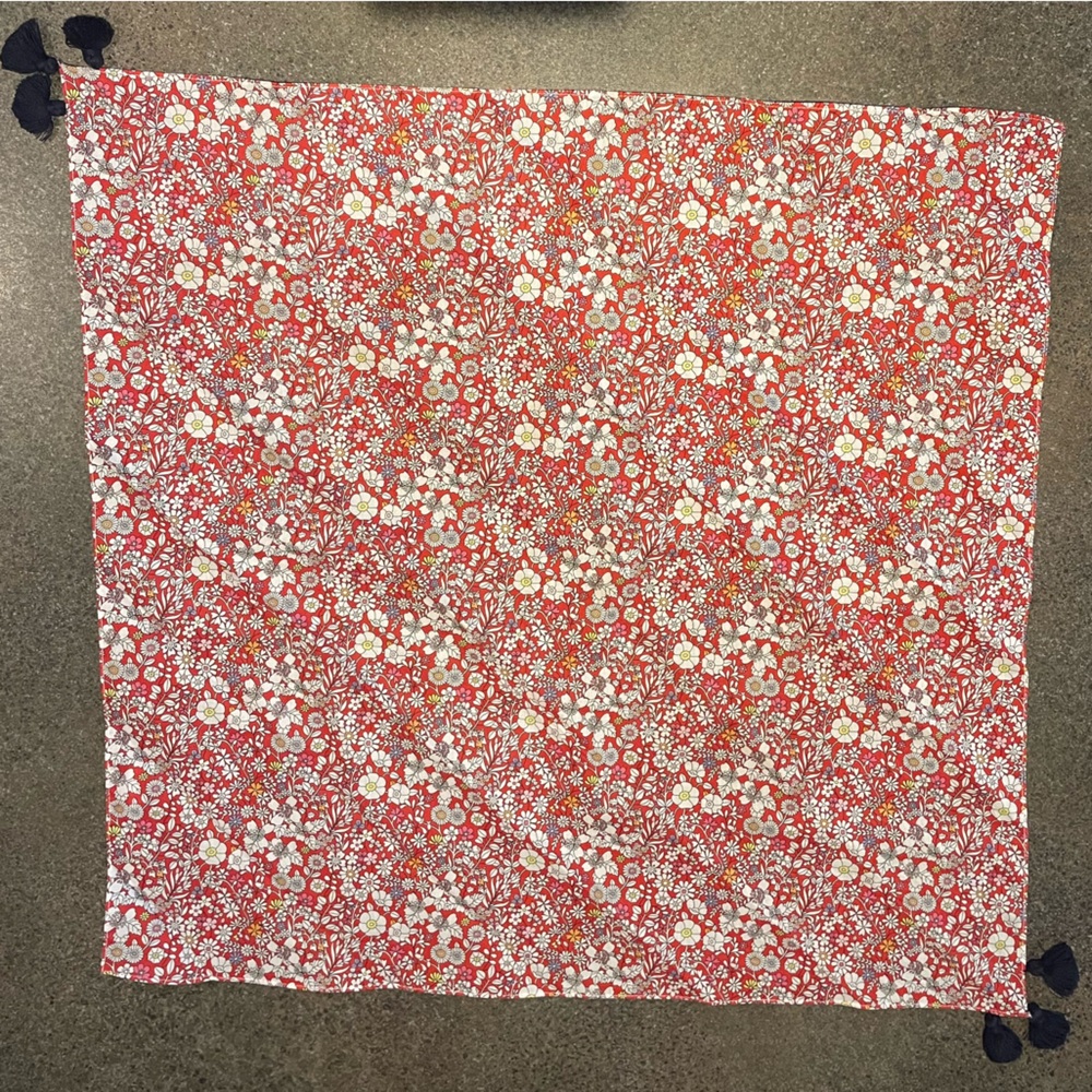 JCrew x LIBERTY of London June’s Meadow Tana Lawn tasseled bandana, 19”x19” - Picture 2 of 4